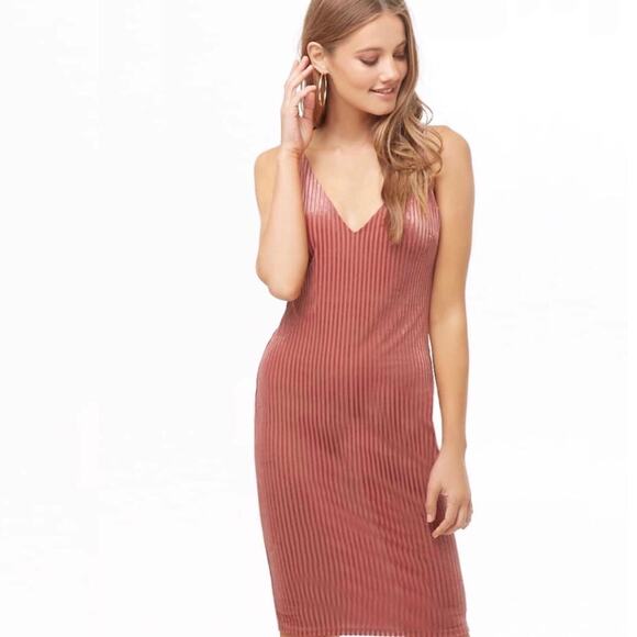 Forever 21 Rose Pink Velvet Ribbed V-Neck Dress Medium Sexy Going Out - Picture 6 of 8
